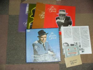 画像1: FRANK SINATRA - THE SINATRA TOUCH   / 1981 UK ORIGINAL Mail Order Only 4 LP's Box Set 