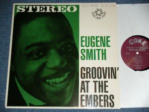 画像1: EUGENE SMITH - GROOVIN' AT THE EMBERS (MINT-/MINT-) /   US REISSUE Used LP 
