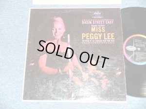 画像1: PEGGY LEE -BASIN STREET EAST ( Ex+Ex+++) / 1961 US AMERICA ORIGINAL 1st Press "BLACK With RAINBOW 'CAPITOL' Logo on LEFT SIDE  Label"  Mono Used LP 