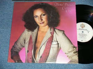 画像1: FLORA PURIM - CARRY ON :Produced by GEORGE DUKE( Ex/Ex++ ) / 1979 US AMERICA ORIGINAL Used LP