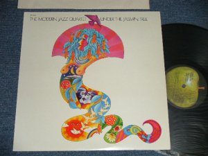 画像1: MJQ MODERN JAZZ QUARTET - UNDER THE JASMIN TREE (MINT-/Ex+++ Looks:MINT- ) / 1969 US AMERICA ORIGINAL  Used LP 