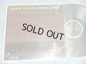 画像1: LAURINDO ALMEIDA - BROADWAY SOLO GUITAR  (MINT-/MINT) / 1964 US AMERICA ORIGINAL "BLACK with RAINBOW CAPITOL LOGO on TOP LABEL" MONO Used LP