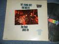 THE YOUNG-HOLT UNLIMITED - THE BEAT GOES ON ( Ex+/Ex++ BB )  / 1967 US AMERICA ORIGINAL "MONO" Used  LP 