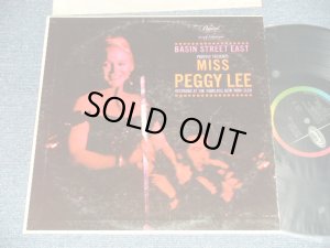 画像1: PEGGY LEE -BASIN STREET EAST ( Ex++Ex+++) / 1961 US AMERICA ORIGINAL 1st Press "BLACK With RAINBOW 'CAPITOL' Logo on LEFT SIDE  Label"  Mono Used LP 