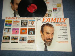 画像1: MITCH MILLER AND THE GANG - FAMILY : SING ALONG WITH MITCH  : with PIN-UP (Ex+++/MINT- TEAROL) / 1962 US AMERICA ORIGINAL "6 EYE'S Label" MONO  Used LP 