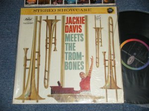 画像1: JACKIE DAVIS - MEETS THE TROMBONES  (MINT-/MINT-)  / 1959 US AMERICA ORIGINAL "BLACK with RAINBOW CAPITOL Logo on LEFT Label" STEREO Used LP 