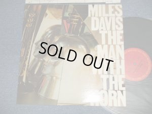 画像1: MILES DAVIS - THE MAN WITH THE HORN (MINT-/MINT-) / 1981 US AMERICA ORIGINAL Used LP