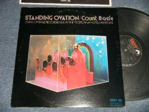 画像1: COUNT BASIE - STANDING OVATION (Ex++/MINT- EDSP) / 1969 US AMERICA ORIGINAL 1st Press "BLACK Label" Used LP 