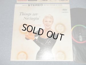 画像1: PEGGY LEE - THINGS ARE SWINGIN' (Ex+++/MINT-) / 1958 US America ORIGINAL 1st Press "BLACK With RAINBOW 'CAPITOL' Logo on LEFT Label" Stereo Used LP 