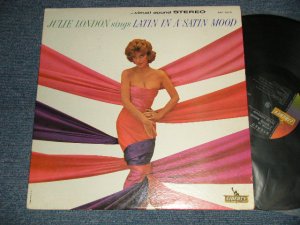 画像1: JULIE LONDON - SINGS LATIN IN A SATIN MOOD (Ex+++/Ex+++) /1963 US AMERICA ORIGINAL "1st Press Label" STEREO Used LP