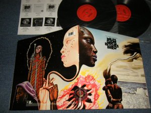 画像1: MILES DAVIS - BITCHES BREW(MINT-/MINT-) / 2009 US AMERICA REISSUE "180 Gram" Used 2-LP