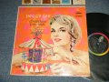 PEGGY LEE - CHRISTMAS CAROUSEL (Ex++/Ex++ EDSP) / 1960 US AMERICA ORIGINAL 1st Press "BLACK With RAINBOW 'CAPITOL' Logo on LEFT SIDE  Label" STEREO Used LP 