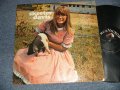 SKEETER DAVIS - MY HEARTS IN THE COUNTRY (Ex++/Ex+++ EDSP) / 1966 US AMERICA ORIGINAL MONO Used LP