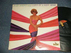 画像1: JULIE LONDON -  SINGS LATIN IN A SATIN MOOD (Ex+/Ex- Looks:VG+++) /1963 US AMERICA ORIGINAL MONO  Used LP