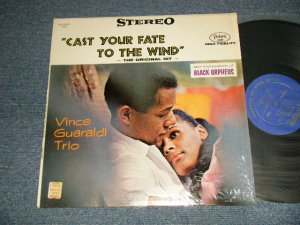 画像1: VINCE GUARALDI  - JAZZ IMPRESSIONS OF BLACK ORPHEUS : CAST YOUR FATE TO THE WIND ~THE ORIGINAL HIT~ (MINT-/Ex+++) / 1962 US AMERICA   "BLUE  with GOLD PRINT Label" STEREO  Used LP  