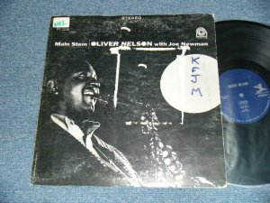 画像1: OLIVER NELSON - MAIN STEM (VG++/Ex++ A-2:Ex TEAROFC, STOFC, WOFC) / 64-67 Version US AMERICA "BLUE with TRIDENT Logo on THE RIGHT, with 203S WASHINGTON Label" STEREO Used LP
