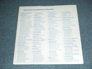 画像4: THE JAZZ MESSENGERS (ART BLAKEY) - A NIGHT AT CAFE BOHEMIA  (MINT/MINT) / 1966 Version US AMERICA + JAPAN LINNER 輸入盤国内仕様 "A DIVISION of LIBERTY Label" " Used LP with OBI