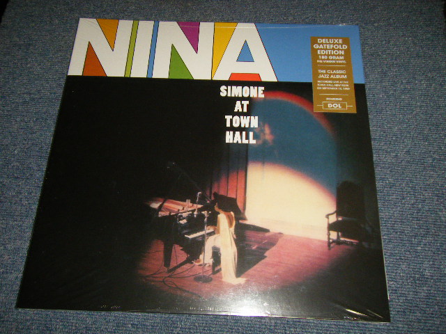 NINA SIMONE - SIMONE AT TOWN HALL (SEALED) / 2017 EU / EUROPE REISSUE 