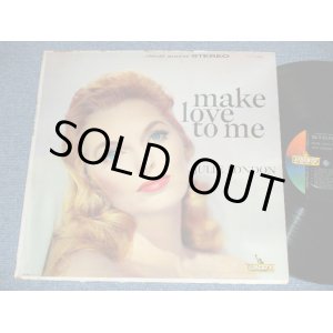 画像: JULIE LONDON -  MAKE LOVE TO ME  ( Ex/Ex++) / 1960  US AMERICA  ORIGINAL "Early 60's COLOR Liberty Label" STEREO  Used  LP 