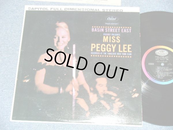 画像1: PEGGY LEE -BASIN STREET EAST ( Ex++/MINT- Looks: Ex+++) / 1962 Version US AMERICA ORIGINAL 2nd  Press "BLACK With RAINBOW 'CAPITOL' Logo on TOP  Label"  STEREO Used LP 