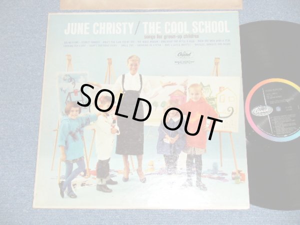 画像1: JUNE CHRISTY -  THE COOL SCHOOL ( Ex,VG+++/Ex+++) / 1960 US AMERICA ORIGINAL 1st press "BLACK with RAINBOW & LOGO on LEFT Label" MONO Used LP 