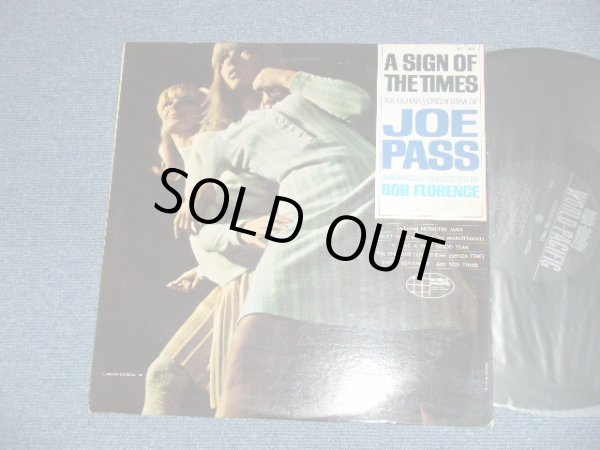 画像1: JOE PASS - A SIGN OF THE TIMES ( Ex++,Ex+/Ex+)  / 1966 US AMERICA ORIGINAL "1st Press BLACK Label" MONO Used LP 