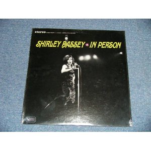 画像: SHIRLEY BASSEY -  IN PERSON   ( SEALED )  / 1965 US AMERICA ORIGINAL STEREO "BARND NEW SEALED"  LP 