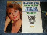 画像: JULIE LONDON - THE END OF THE WORLD (Ex++/Ex+++ Looks:Ex++ )  /1963 US AMERICA ORIGINAL "Gold Color LIBERTY on Label" MONO Used LP