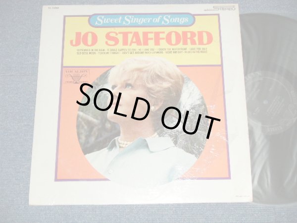 画像1: JO STAFFORD  -  SWEET SINGER OF SONGS  (MINT-/MINT-) / 1969 US AMERICA ORIGINAL  Used LP 