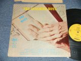 画像: The SUNSHINE BOYS - THE WORLD BY The SUNSHINE BOYS (AMERICA'S NUMBER 1 SPIRITUAL QURTET / GOSPEL GROUP)  (Ex++/Ex++ TAPE SEAM) / US AMERICA ORIGINAL Used LP