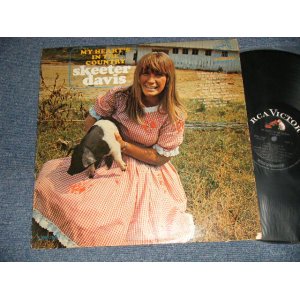 画像: SKEETER DAVIS - MY HEARTS IN THE COUNTRY (Ex++/Ex+++ EDSP) / 1966 US AMERICA ORIGINAL MONO Used LP