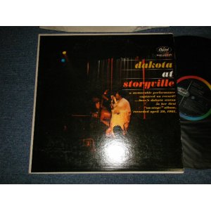 画像: DAKOTA STATON - DAKOTA AT STORYVILLE (Ex++/ MINT-)  / 1962 US AMERICA  ORIGINAL 1st Press "BLACK with RAINBOW CAPITOL Logo On Left Label"  STEREO Used  LP