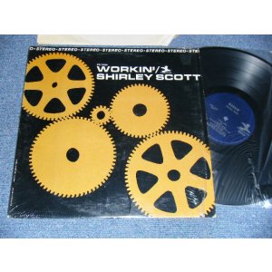 画像: SHIRLEY SCOTT - WORKIN' (Ex+++/MINT-) / 1967 US AMERICA ORIGINAL "DARK BLUE with SILVER Print TRIDENT at RIGHT Label" STEREO Used LP