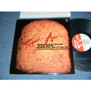 画像: MJQ MODERN JAZZ QUARTET - LIVE AT THE MONTREUX JAZZ FESTIVAL '82 (Ex++/MINT-)   / 1985 US AMERICA ORIGINAL Used LP