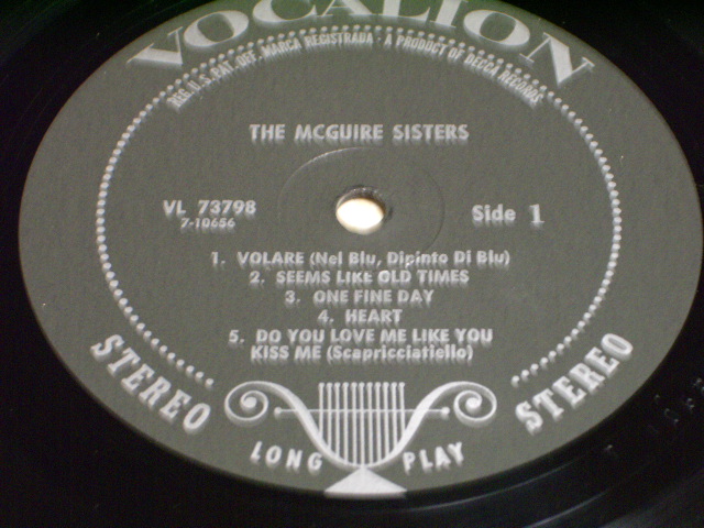 画像: THE McGUIRE SISTERS - THE McGUIRE SISTERS / US Re-Package LP