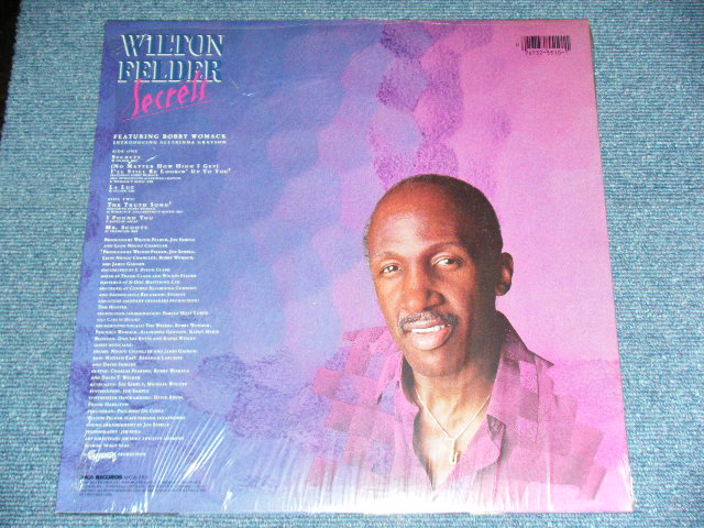 画像: WILTON FELDER Featuring BOBBY WOMACK - SECRETS ( MINT-/Ex+++) / 1985 US AMERICA ORIGINAL Used LP  