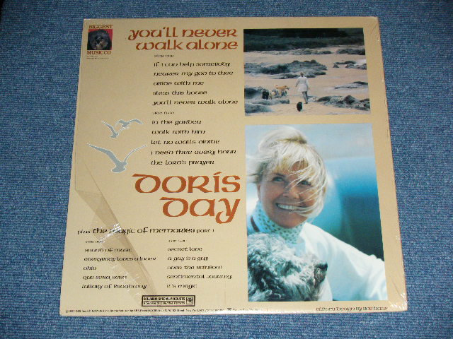 画像: DORIS DAY - YOU'LL NEVER WALK ALONE : HER FAVORITE ALBUM ( MINT-/MINT- ) / 1977 US AMERICA ORIGINAL "MAIL ORDER" Used  2-LP's 