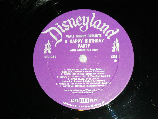 画像: WALT DISNEY Presents  - Walt Disney Presents A HAPPY BIRTHDAY PARTY with  WINNIE THE POOH AND TIGGER TOO / 1967 US AMERICA ORIGINAL Used LP  with Booklet 