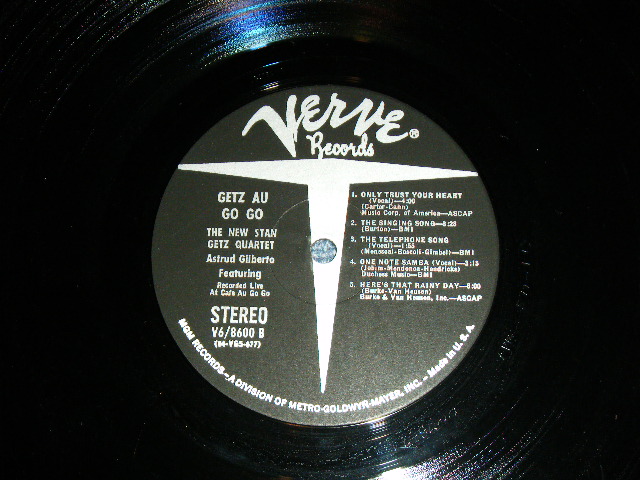 画像: STAN GETZ  feat.ASTRUD GILBERTO -  GETZ AU GO GO  ( Ex+++/MINT- )  / 1964 US AMERICA ORIGINAL STEREO Used LP