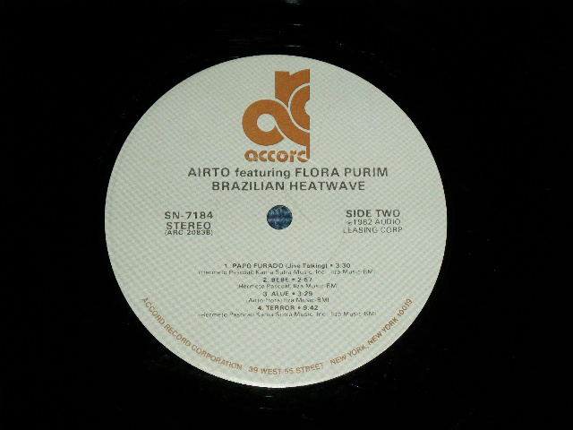 画像: AIRTO MOREIRA and FLORA PURIM - BRAZILIAN HEATWAVE ( Ex+++/MINT- Side-B Looks:Ex++) / 1982 US AMERICA ORIGINAL Used LP 