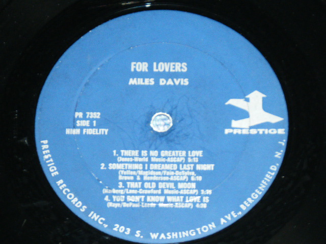 画像:  MILES DAVIS - PLAYS FOR LOVERS ( Ex++/Ex+ ) / 1965 US AMERICA "Dark Blue with Silver Print Label" USED LP