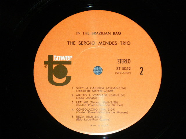 画像: The SERGIO MENDES TRIO - IN THE BRAZILIAN BAG : Reissue of "CAPITOL ST-2294 Album ( MINT-/MINT-) / 1966 US AMERICA REISSUE STEREO Used LP 