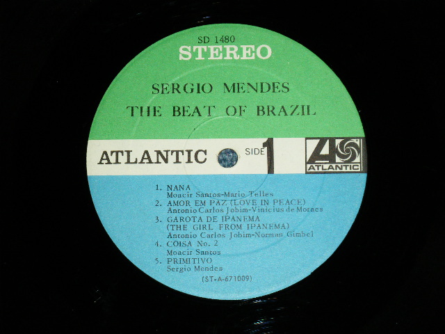 画像: SERGIO MENDES - THE BEAT OF BRAZIL ( GREEN & BLUE Label : Matrix # A)ST-A-671009-A/B)ST-A-671010-A : Ex+++/Ex++) / 1967? US AMERICA ORIGINAL? STEREO Used LP 