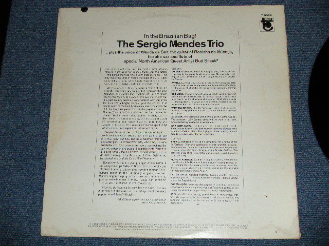 画像: The SERGIO MENDES TRIO - IN THE BRAZILIAN BAG : Reissue of "CAPITOL T-2294 Album ( Ex++/Ex+++) / 1966 US AMERICA REISSUE MONO Used LP 