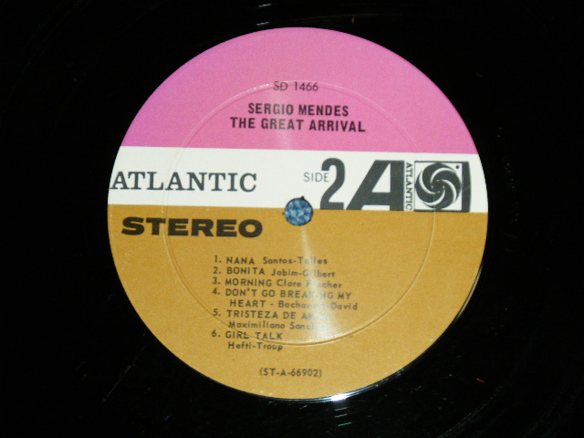 画像: SERGIO MENDES - THE GREAT ARRIVAL ( PURPLE & BROWN  Label : Matrix # A)ST-A-56901-2S  /B)ST-A-56902-2S : Ex++/Ex++)   / 1966 US AMERICA  STEREO Used LP 