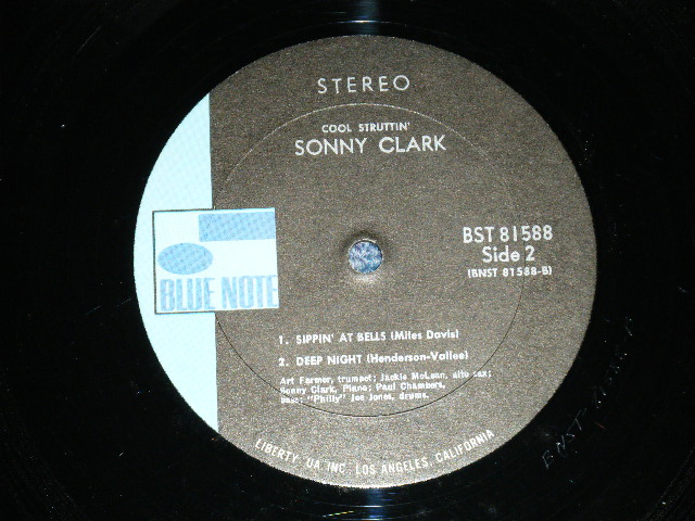 画像: SONNY CLARK - COOL STRUTTIN'  (BLACK with BLUE logo on Left Side Label :  Ex+++/MINT-)   / 1970's US AMERICA REISSUE STEREO Used LP 