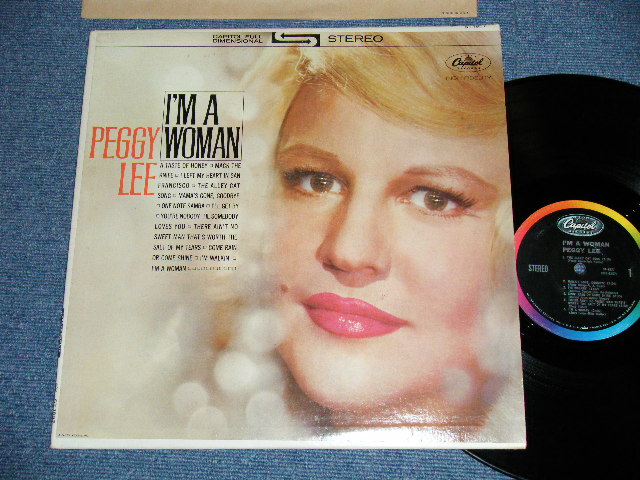画像1: PEGGY LEE - I'M A WOMAN  ( Ex++/Ex++ ) / 1963 US ORIGINAL "BLACK With RAINBOW 'CAPITOL' Logo on TOP Label"  STEREO Used LP 