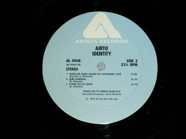 画像: AIRTO (MOREIRA ) - IDENTITY ( Ex++/MINT-) / 1975 US AMERICA ORIGINAL Used LP 