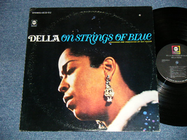 画像1: DELLA REESE -  DELLA ON STRINGS OF BLUE  ( Ex/Ex+++ BB Hole)   / 1967 US AMERICA ORIGINAL STEREO Used LP 