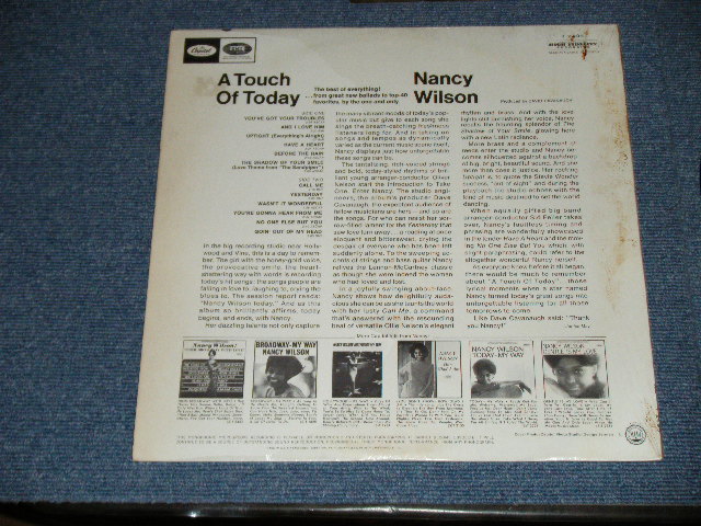 画像: NANCY WILSON  - A TOUCH OF TODAY (Ex+++/Ex++) / 1966 US AMERICA ORIGINAL "BLACK with RAINBOW CAPITOL Logo on TOP Label" STEREO Used  LP